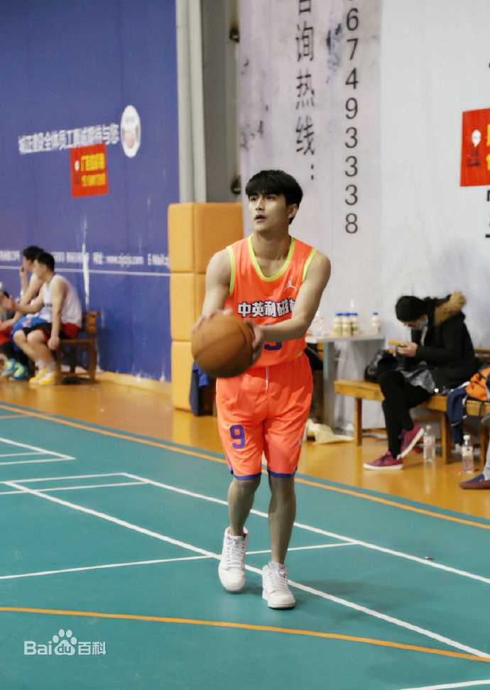 张思帆生活照前后照片