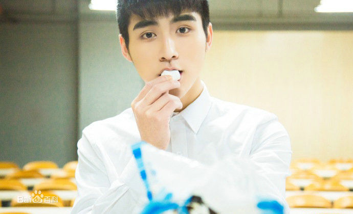 张思帆生活照前后照片