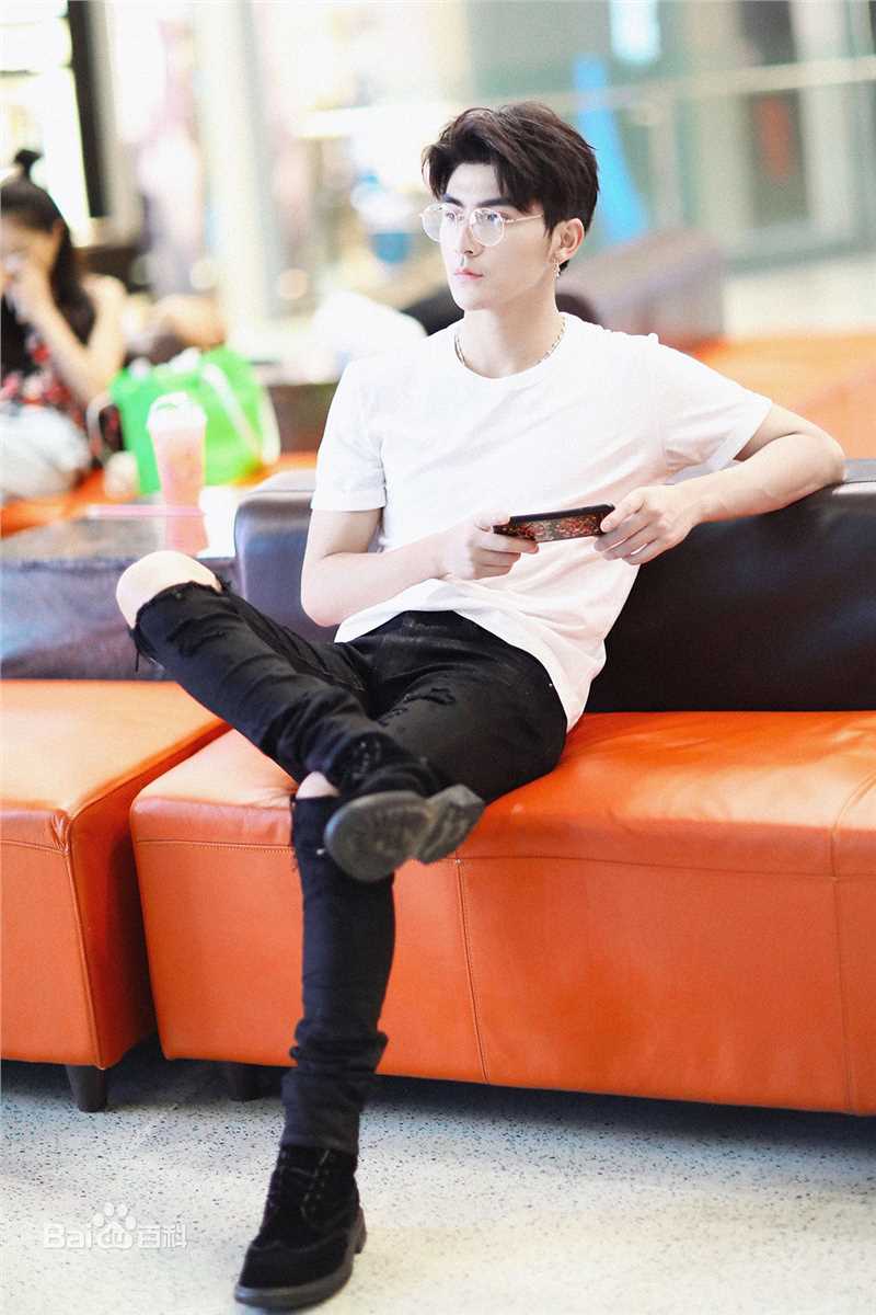 张思帆生活照前后照片