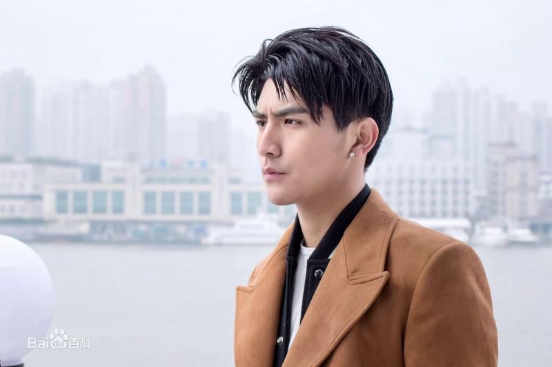 张思帆最强男神壁纸壁纸