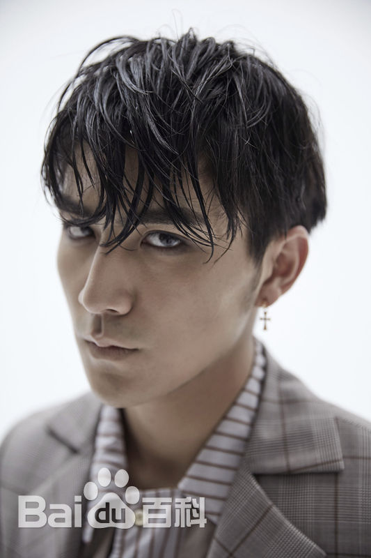 张思帆宣传照前后照片