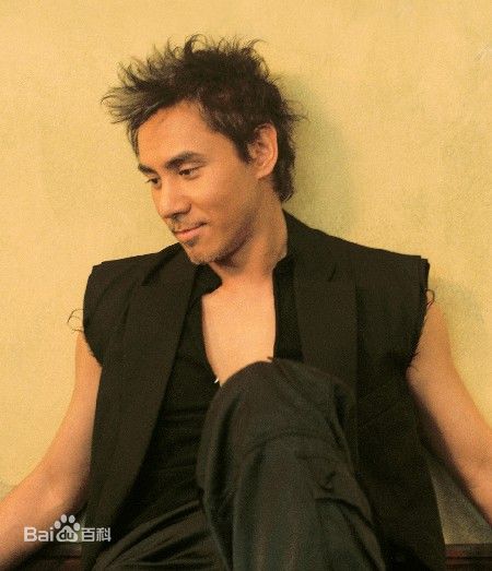 黄凯芹(CHRISTOPHER)生活照壁纸壁纸