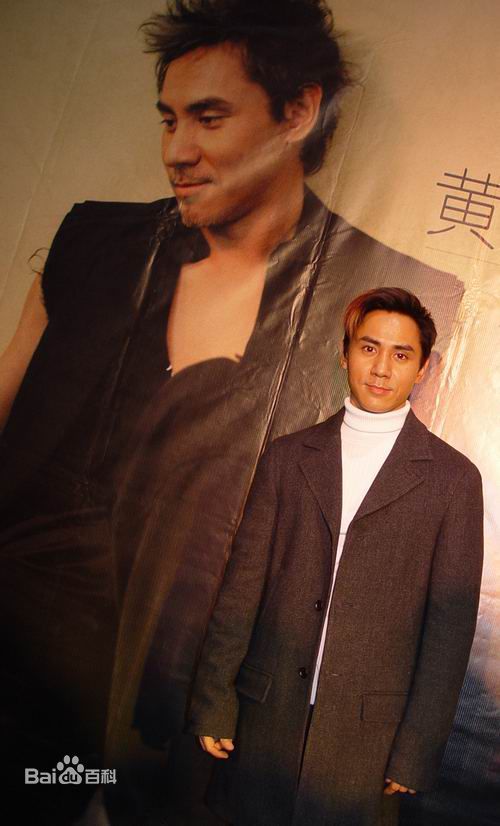 黄凯芹(CHRISTOPHER)生活照壁纸壁纸