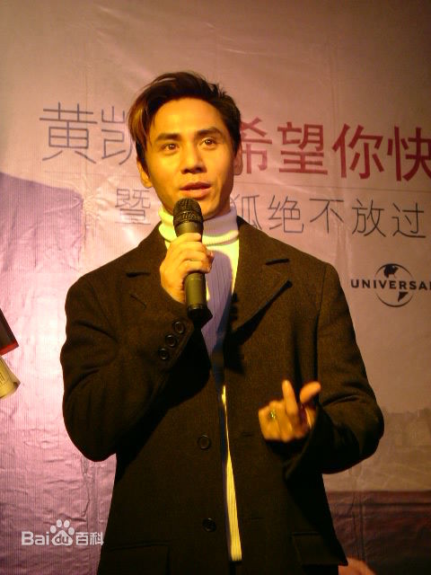 黄凯芹(CHRISTOPHER)演出照素颜照相册