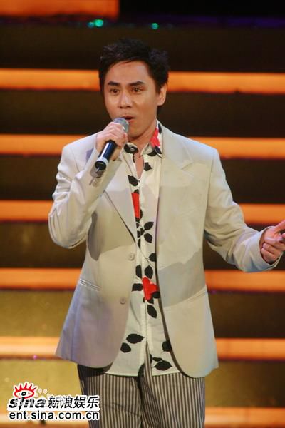 黄凯芹(CHRISTOPHER)演出照素颜照相册