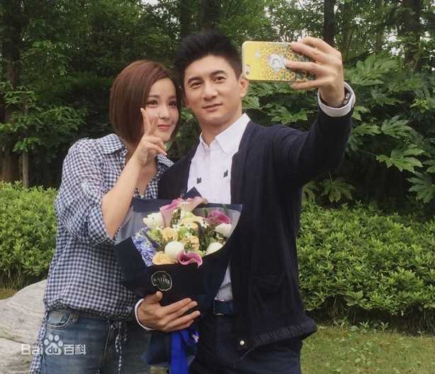 左航《繁星四月》最优质剧照