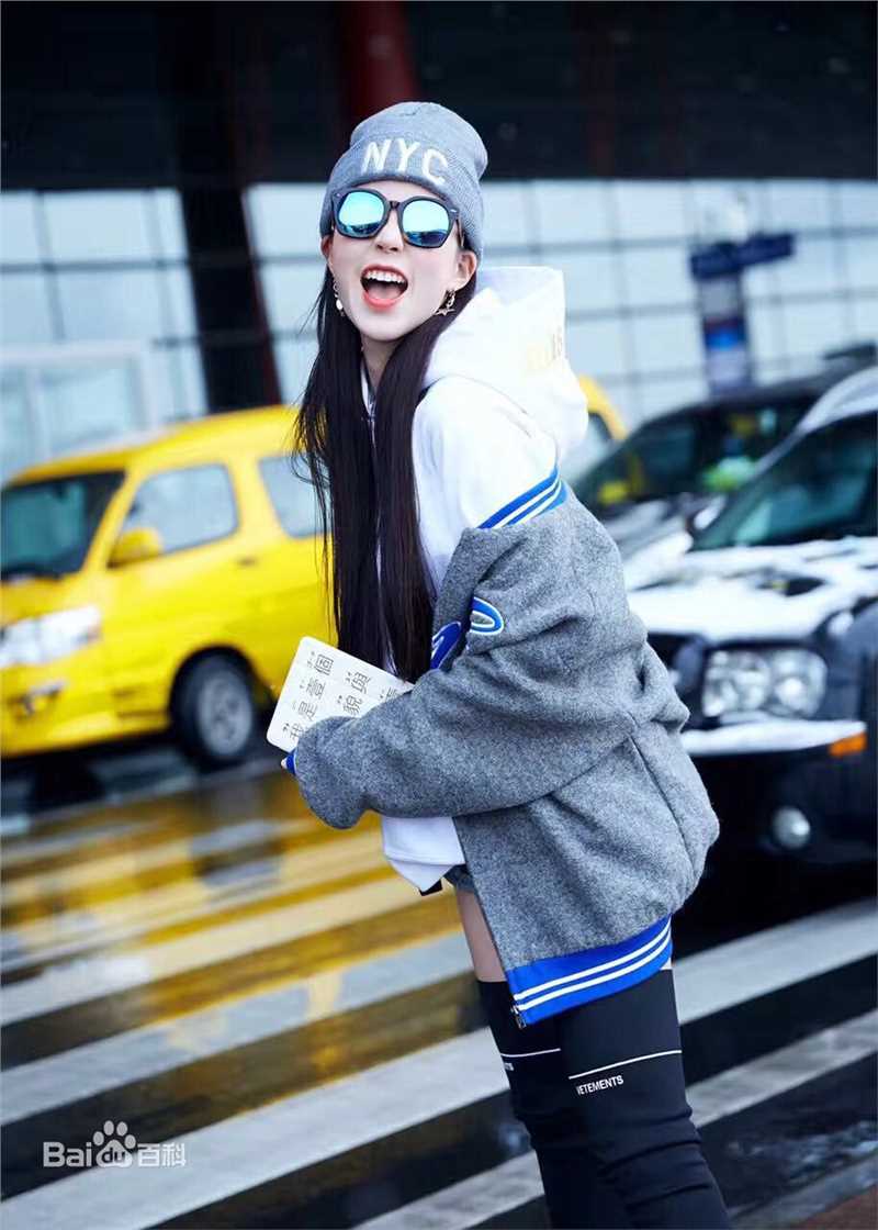 温心(Swan)时尚街拍图片图册