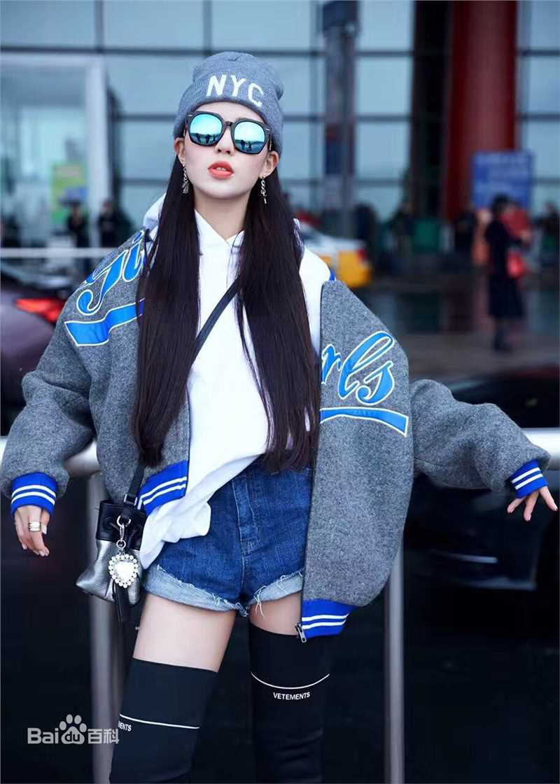 温心(Swan)时尚街拍图片图册