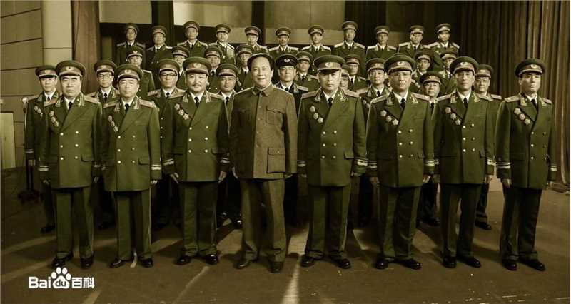 贺镪在《东方》饰演罗瑞卿中的