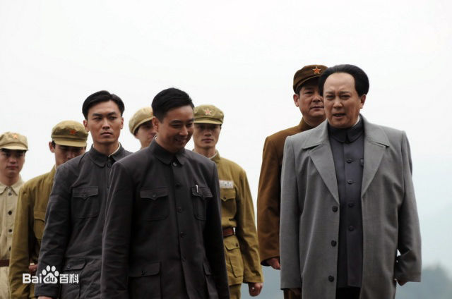 贺镪在《东方》饰演罗瑞卿中的