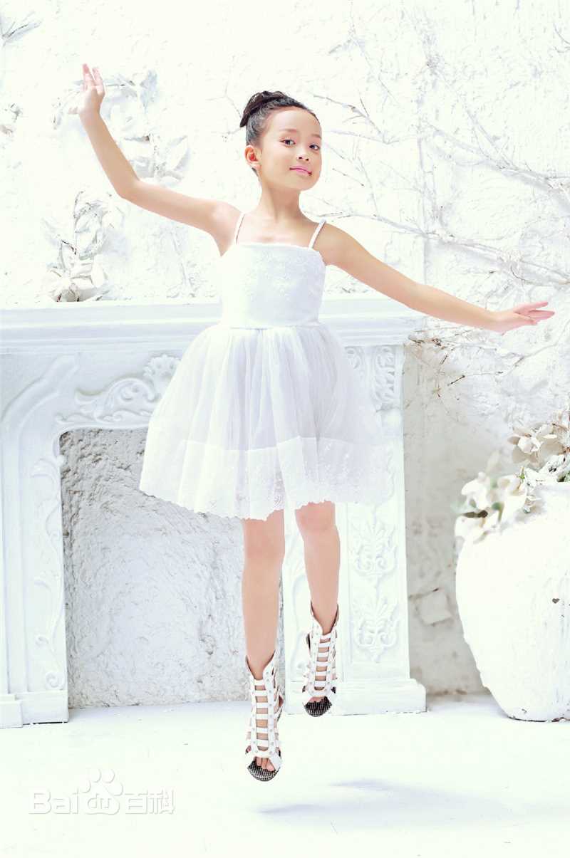 高俊(Clory)艺术照壁纸壁纸