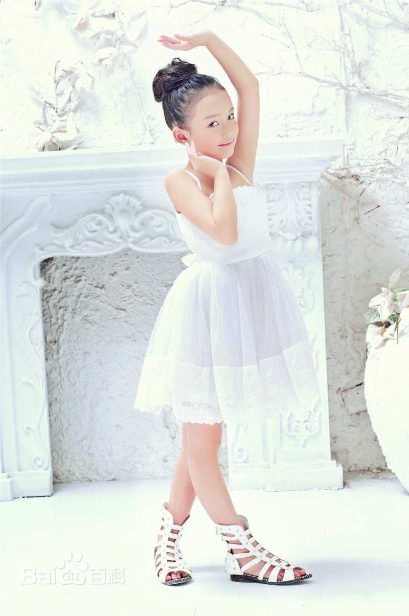 高俊(Clory)艺术照壁纸壁纸