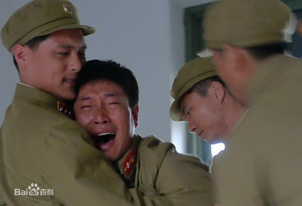 张鹰雷峰壁纸壁纸