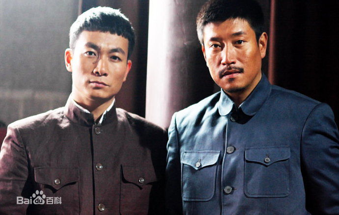 张鹰地雷战生活照