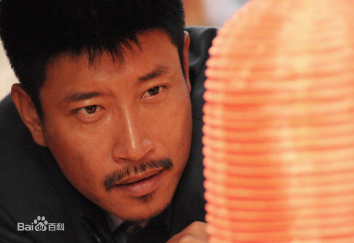 张鹰地雷战生活照