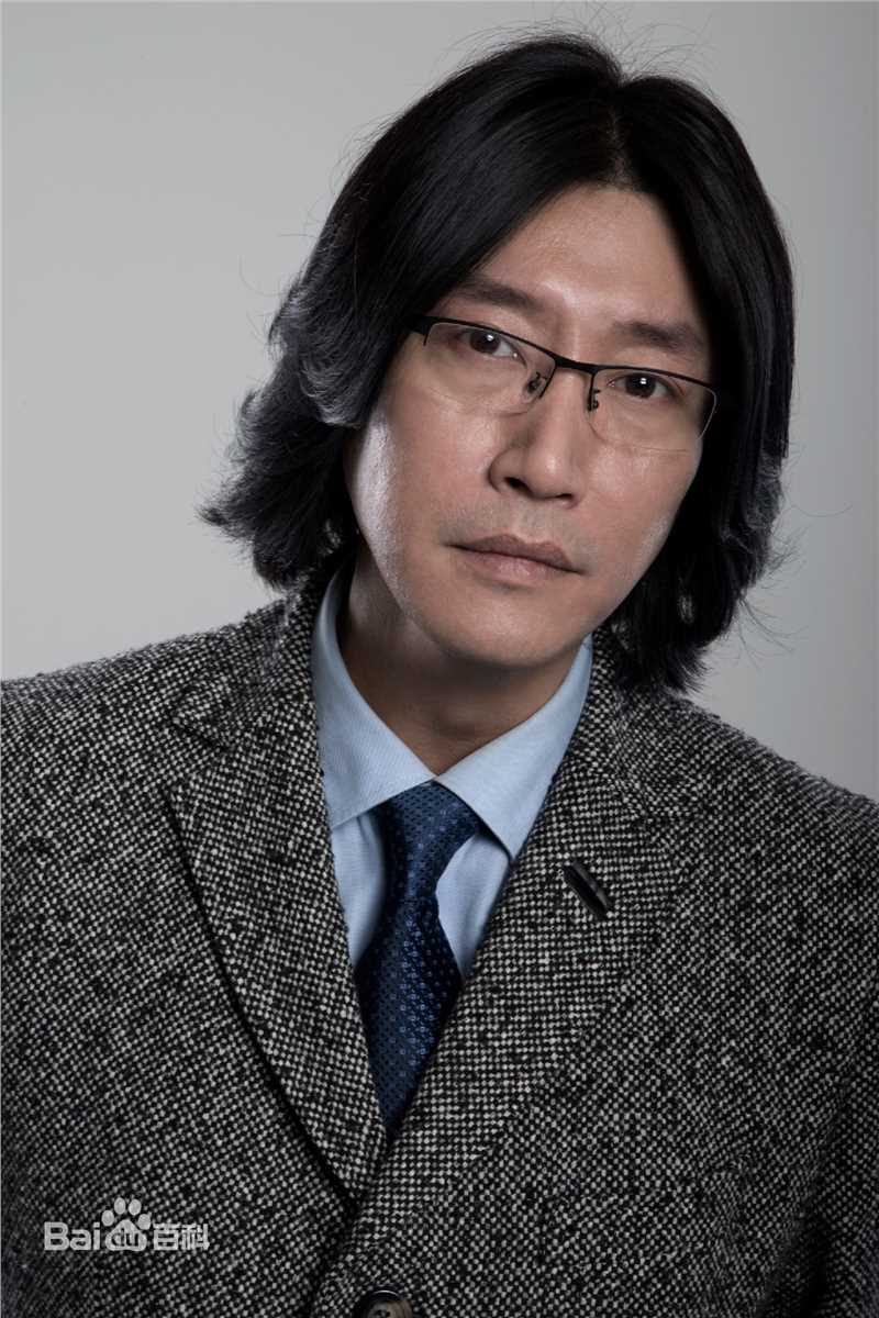 张鹰最新造型图册素颜照相册