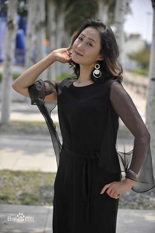 刘婉婷艺术照壁纸壁纸