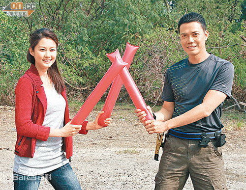 岑丽香(Eliza Sam)活动照性感图片图集