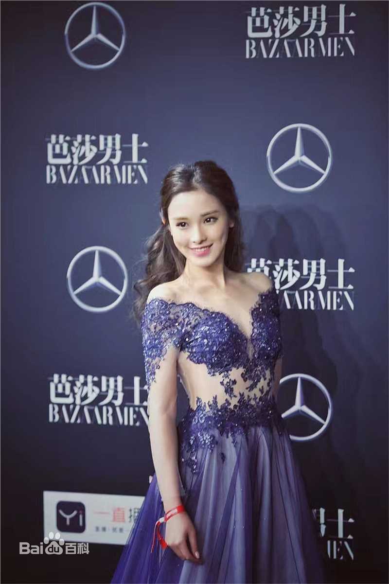 彭小苒(Peng Xiaoran)活动照前后照片