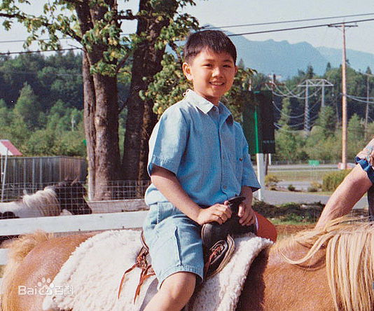 郑俊弘(Frederick Cheng)童年照图册