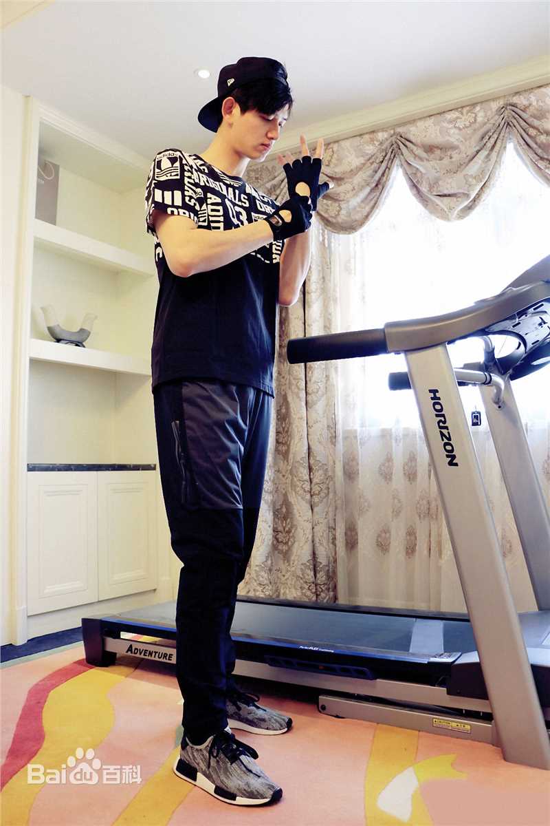 马可(Kyle)娱乐素颜照相册