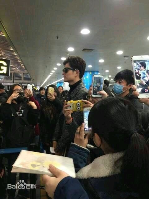 马可(Kyle)机场路拍素颜照相册