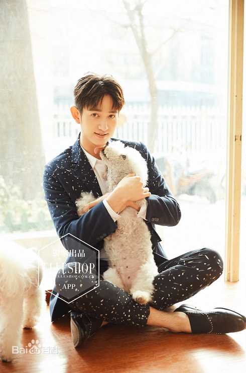 最全马可(Kyle)在《ELLESHOP》中的相册