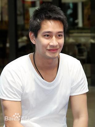 纳瓦·君拉纳拉(Nawat Kulrattanarak)生活照生活照