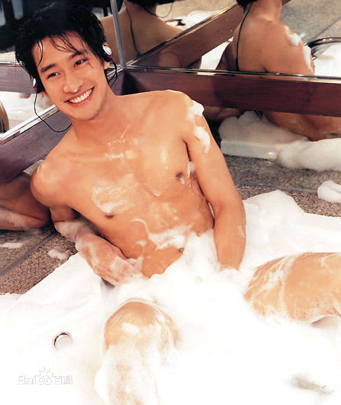 纳瓦·君拉纳拉(Nawat Kulrattanarak)生活照生活照