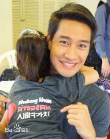 纳瓦·君拉纳拉(Nawat Kulrattanarak)生活照生活照