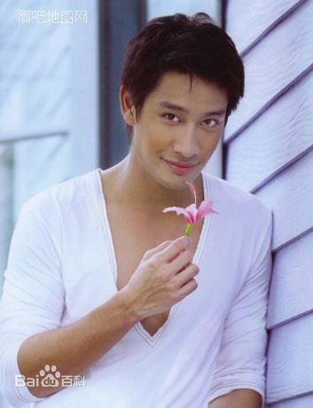 纳瓦·君拉纳拉(Nawat Kulrattanarak)生活照生活照