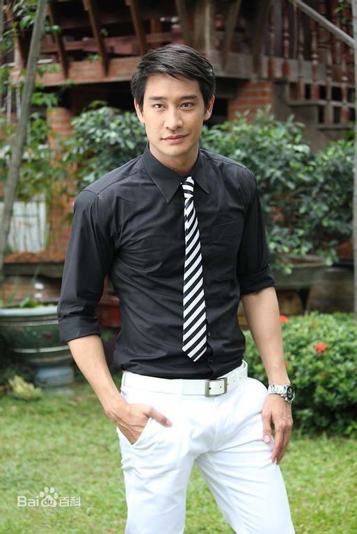 纳瓦·君拉纳拉(Nawat Kulrattanarak)生活照生活照