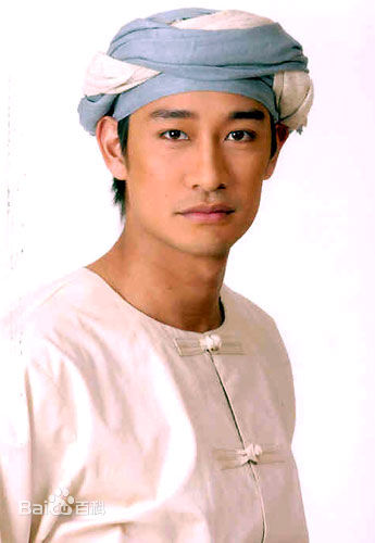 纳瓦·君拉纳拉(Nawat Kulrattanarak)精选剧照