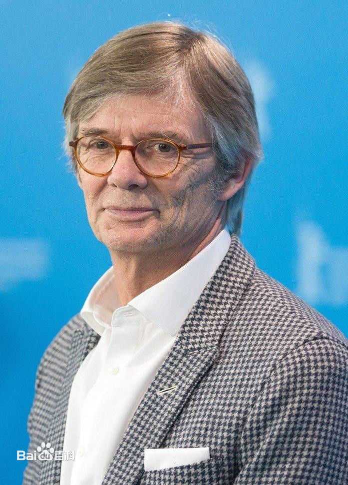 比利·奥古斯特(Bille August)导演性感图片图集