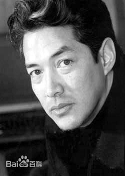 王盛德(Russell Girard Wong)前后照片