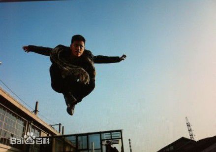 释行宇2010年《无极限》最新剧照