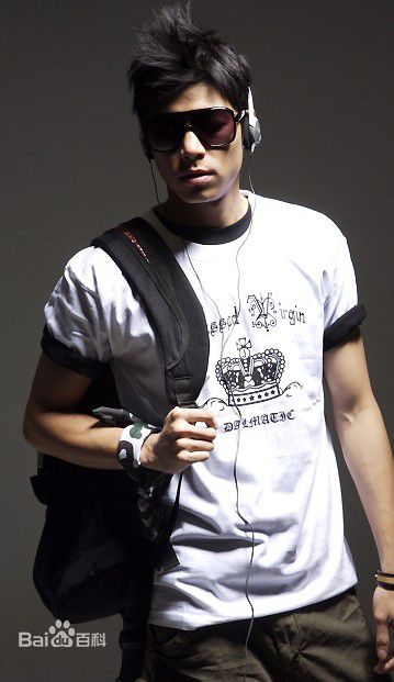 最新王柏杰(Edison、Bo-Chieh Wang)性感图片