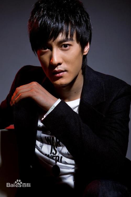 高清何建泽图片