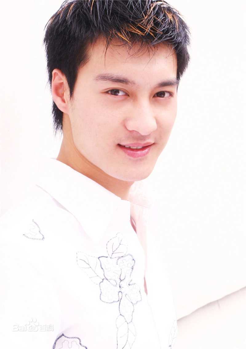 高清何建泽图片