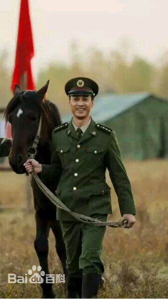 何建泽建泽贺天明造型素颜照相册