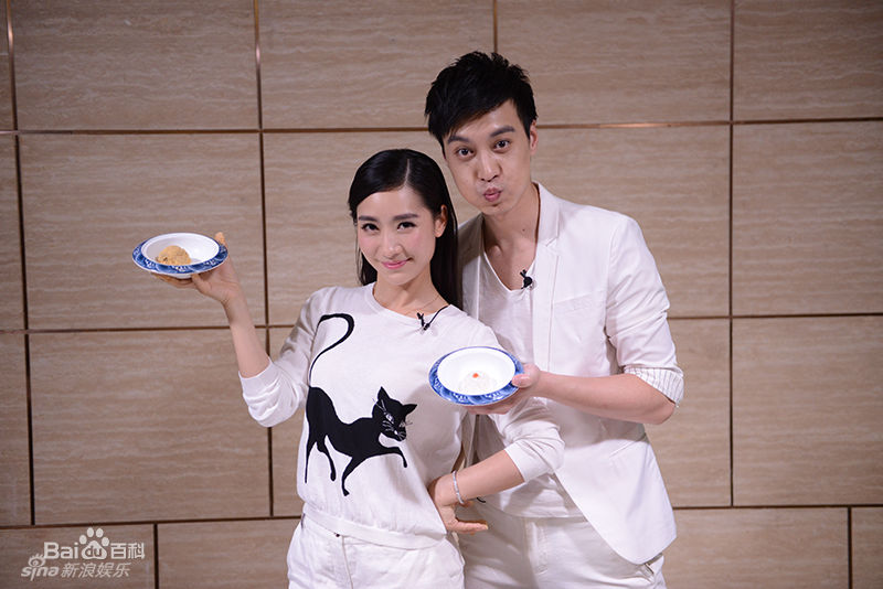 高清何建泽在《明星美食地图》照片中的图集