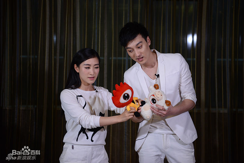 高清何建泽在《明星美食地图》照片中的图集