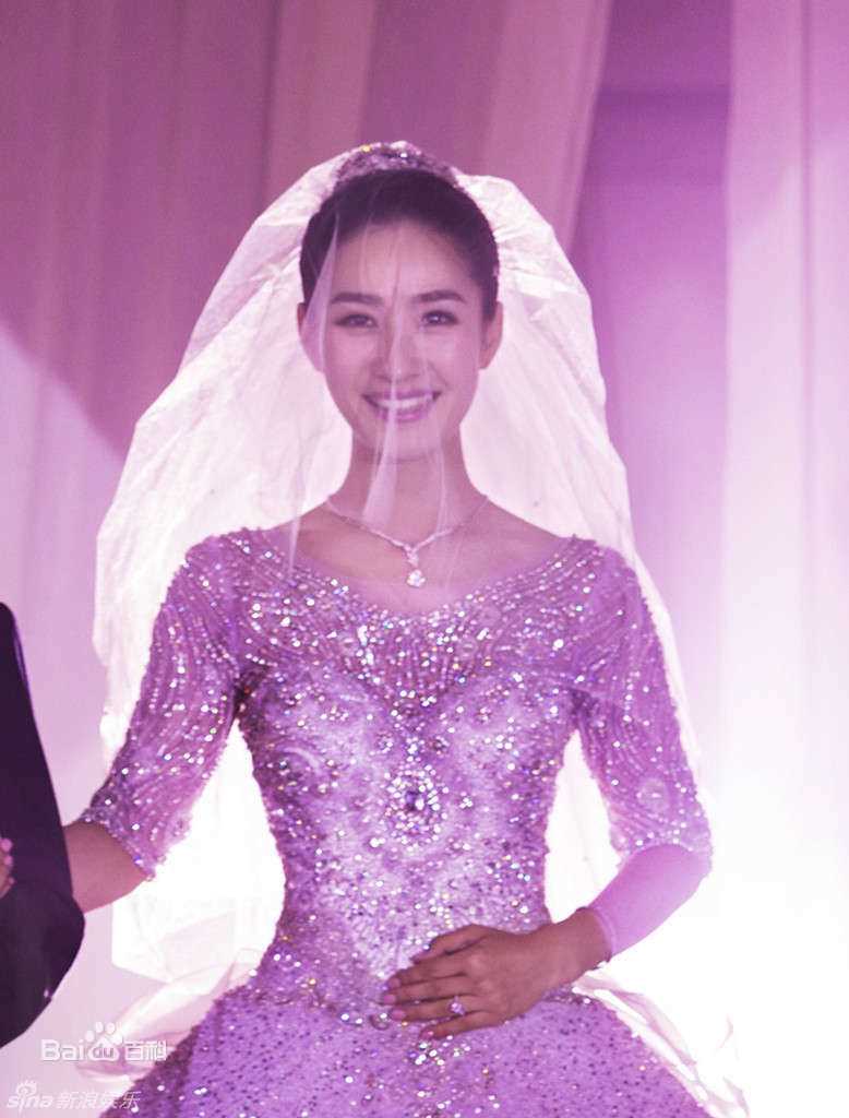 何建泽水晶“梵高星空主题”特制款高档婚纱照图片图册