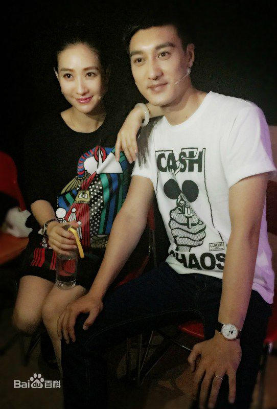 最优质何建泽在《拜托了妈妈》节目现场中的相册