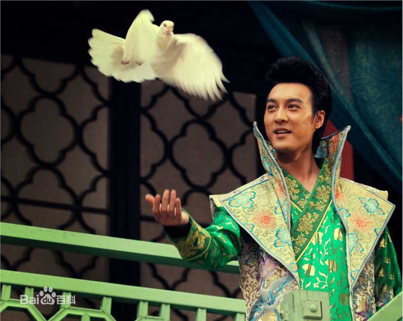 何建泽前后照片