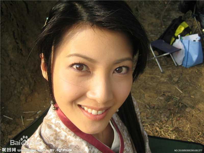 最新欧萱(Jeanette Aw)壁纸