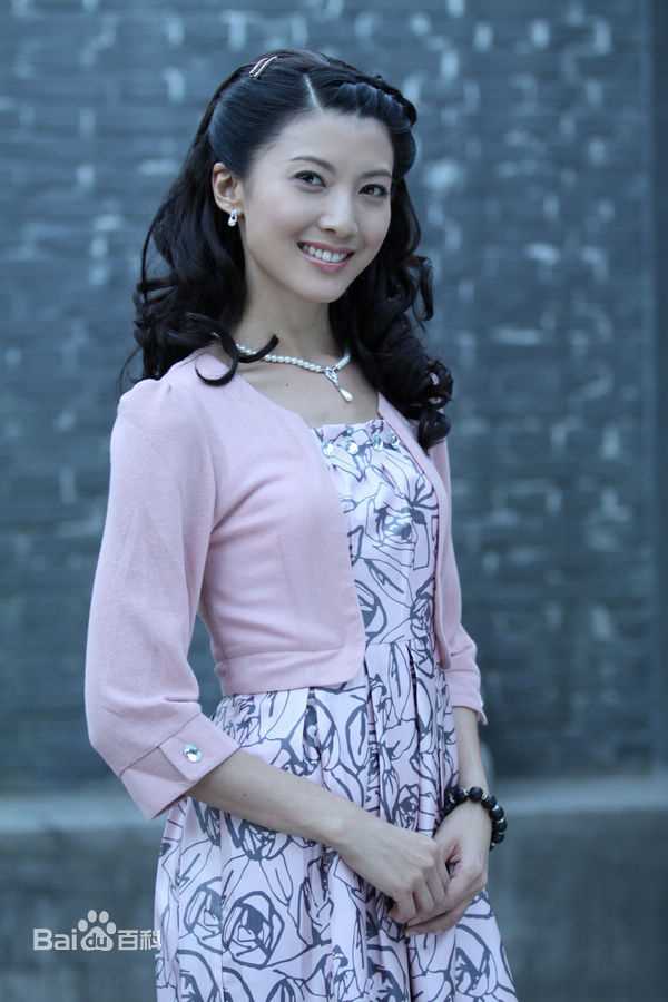 最优质欧萱(Jeanette Aw)在《千金》饰 方惜若/凌千金中的相册