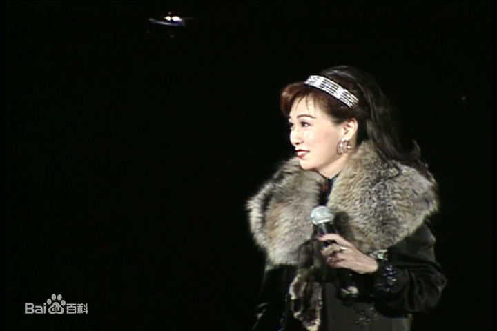 森森(Sylvia Lai)金曲满天星演唱会前后照片