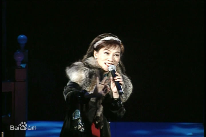 森森(Sylvia Lai)金曲满天星演唱会前后照片