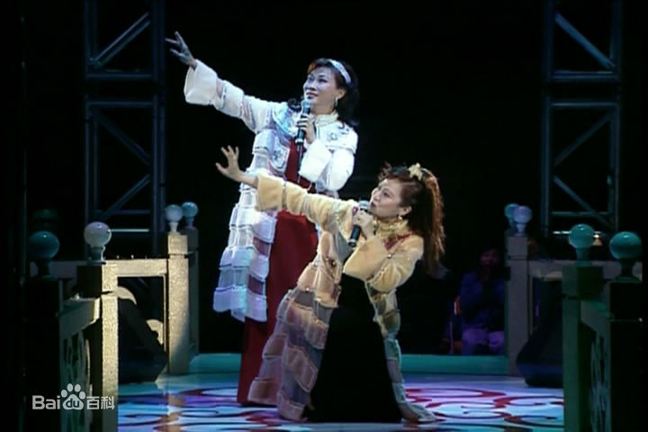 森森(Sylvia Lai)金曲满天星演唱会前后照片